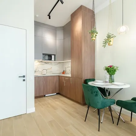 Modern New Cozy Kvartet Railway Station Apartment Kyiv